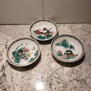 Antique Japanese display dishes. Set of 3.